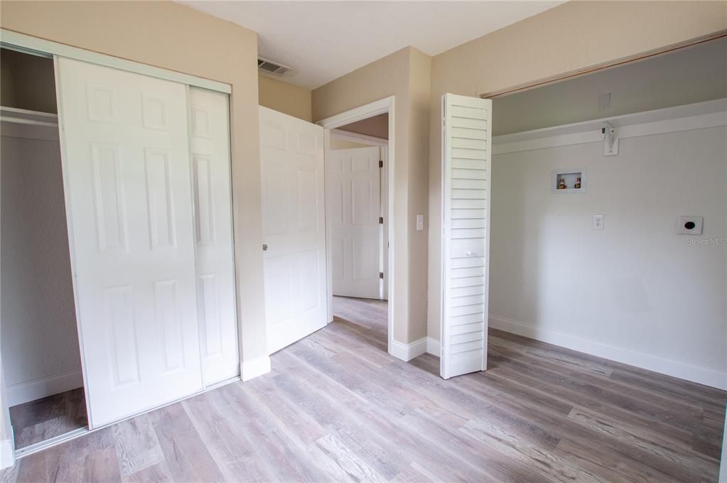 For Sale: $285,000 (4 beds, 1 baths, 1596 Square Feet)