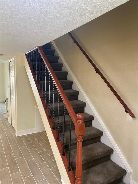 For Rent: $1,695 (2 beds, 1 baths, 1240 Square Feet)