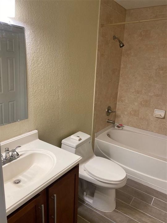 For Rent: $1,695 (2 beds, 1 baths, 1240 Square Feet)