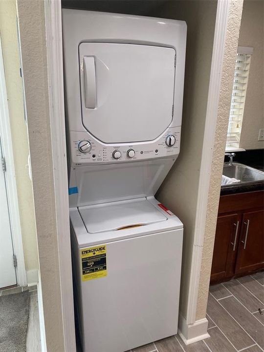 For Rent: $1,695 (2 beds, 1 baths, 1240 Square Feet)