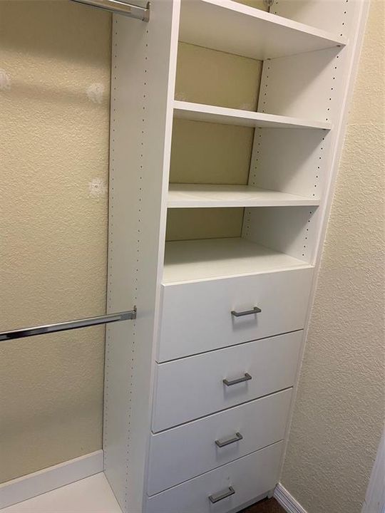 For Rent: $1,695 (2 beds, 1 baths, 1240 Square Feet)