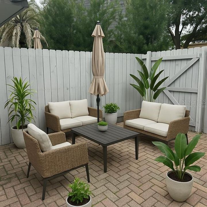 For Rent: $1,695 (2 beds, 1 baths, 1240 Square Feet)