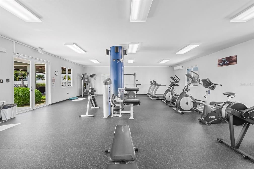 For Sale: $795,000 (4 beds, 2 baths, 3032 Square Feet)