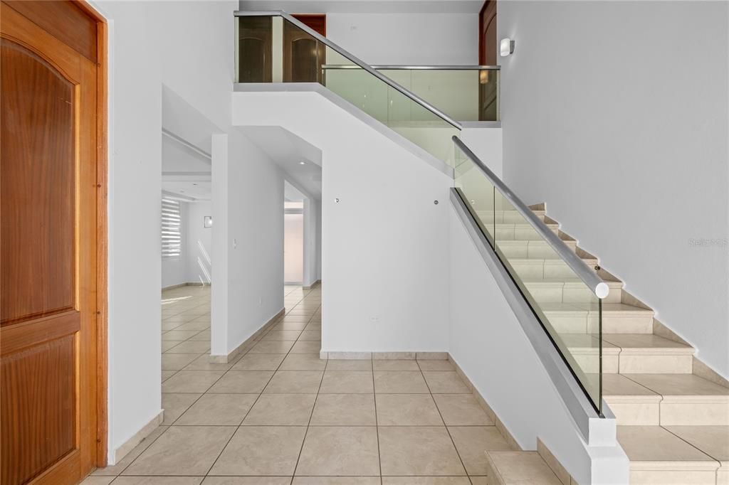 For Sale: $795,000 (4 beds, 2 baths, 3032 Square Feet)