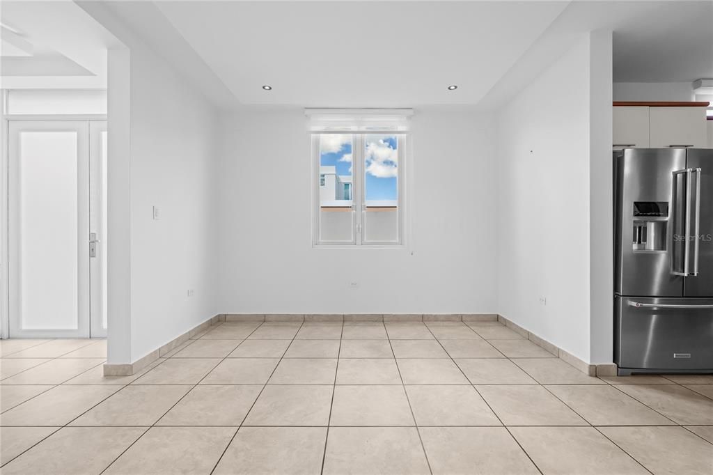 For Sale: $795,000 (4 beds, 2 baths, 3032 Square Feet)