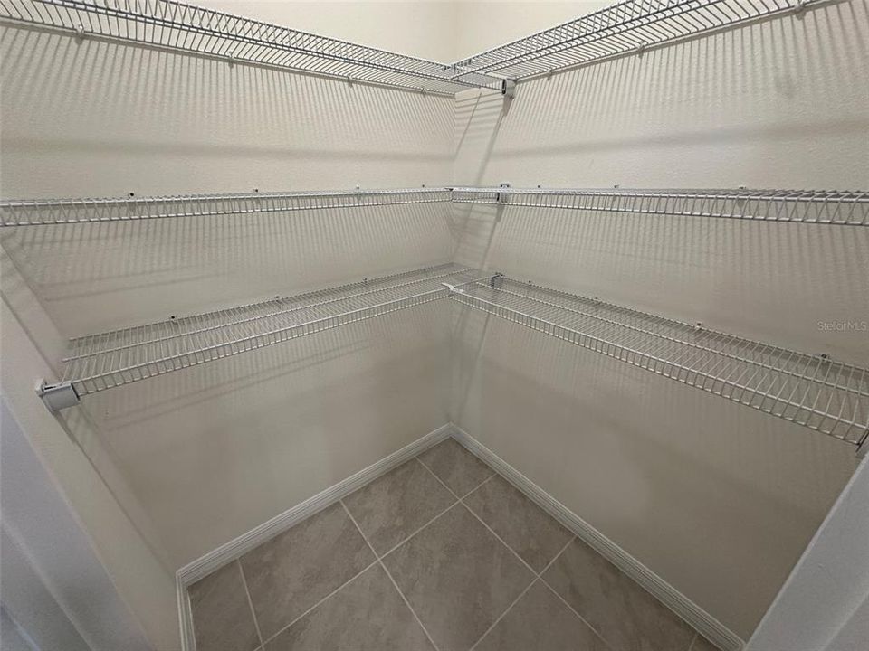 For Rent: $2,145 (4 beds, 2 baths, 1605 Square Feet)