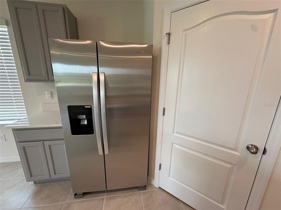 For Rent: $2,145 (4 beds, 2 baths, 1605 Square Feet)