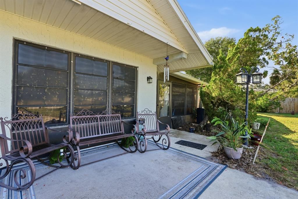 For Sale: $315,000 (3 beds, 2 baths, 1446 Square Feet)