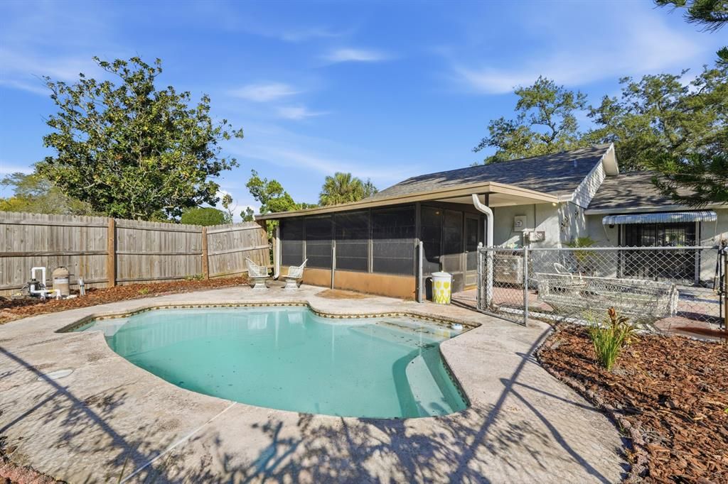 For Sale: $315,000 (3 beds, 2 baths, 1446 Square Feet)