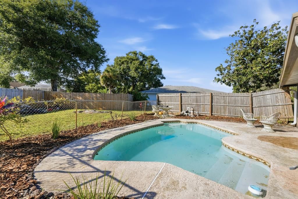 For Sale: $315,000 (3 beds, 2 baths, 1446 Square Feet)