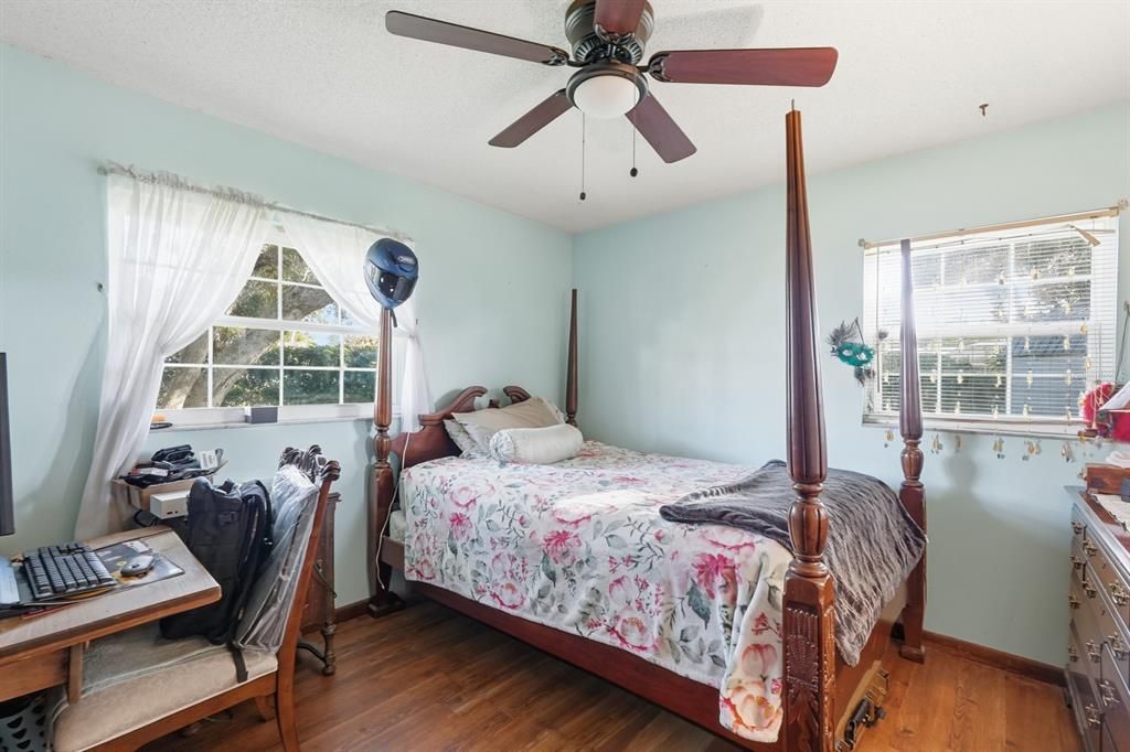 For Sale: $315,000 (3 beds, 2 baths, 1446 Square Feet)