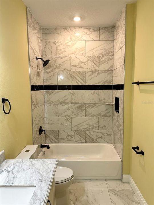 待售: $334,999 (4 贝兹, 2 浴室, 1904 平方英尺)