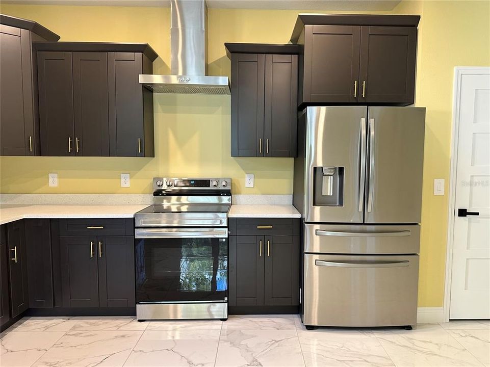 待售: $334,999 (4 贝兹, 2 浴室, 1904 平方英尺)