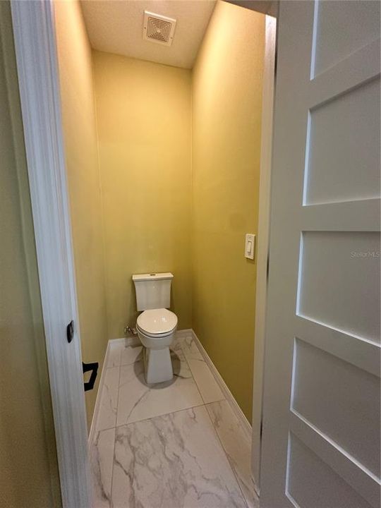 待售: $334,999 (4 贝兹, 2 浴室, 1904 平方英尺)