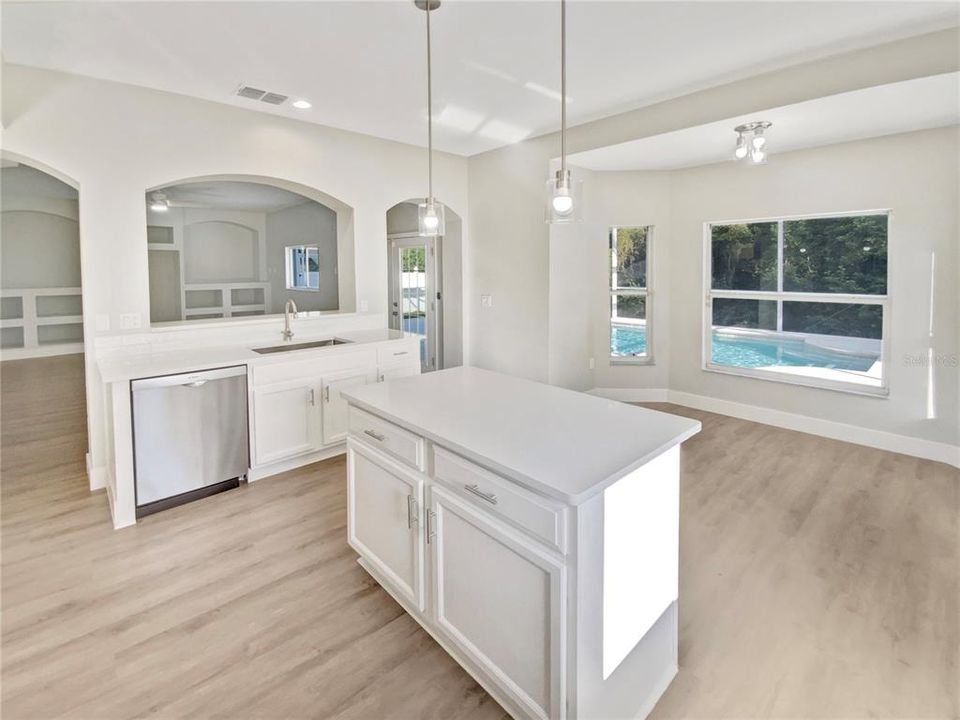 Active With Contract: $690,000 (6 beds, 3 baths, 3064 Square Feet)