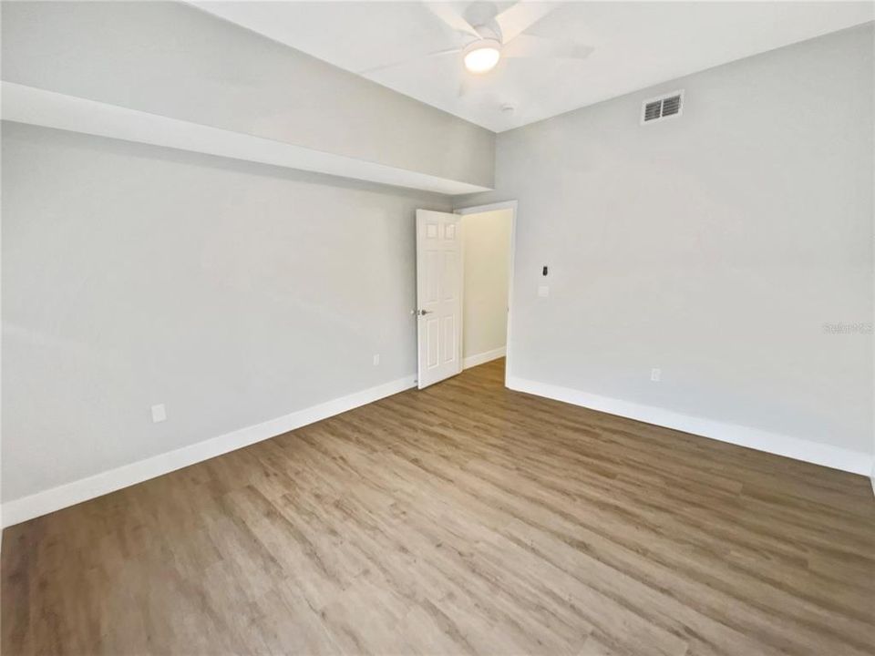 Active With Contract: $690,000 (6 beds, 3 baths, 3064 Square Feet)