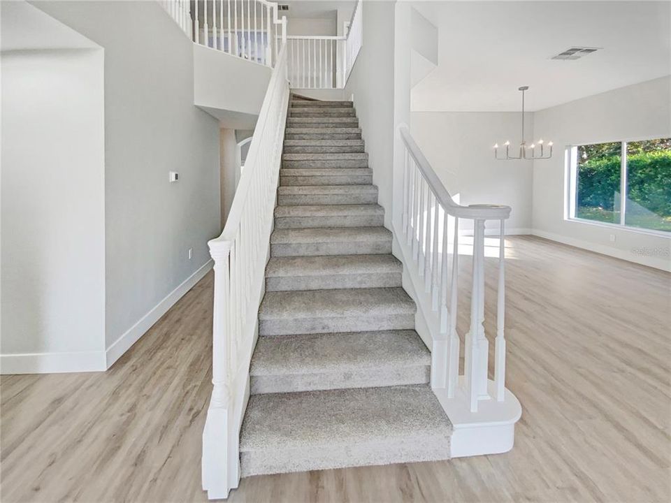 Active With Contract: $690,000 (6 beds, 3 baths, 3064 Square Feet)