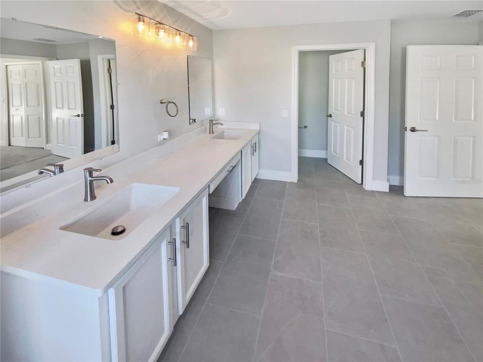 Active With Contract: $690,000 (6 beds, 3 baths, 3064 Square Feet)