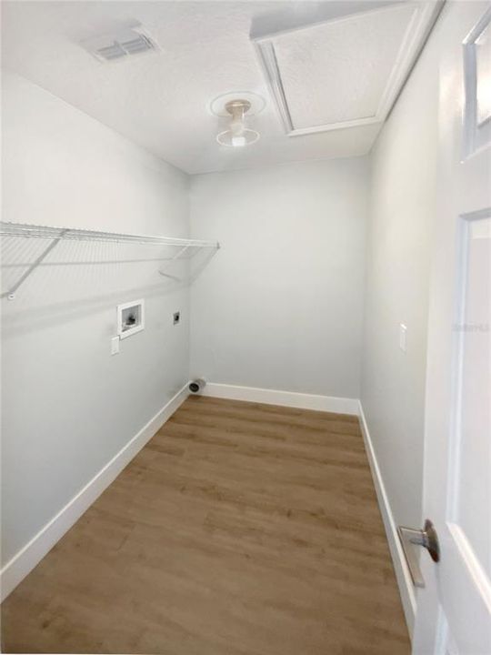 Active With Contract: $690,000 (6 beds, 3 baths, 3064 Square Feet)