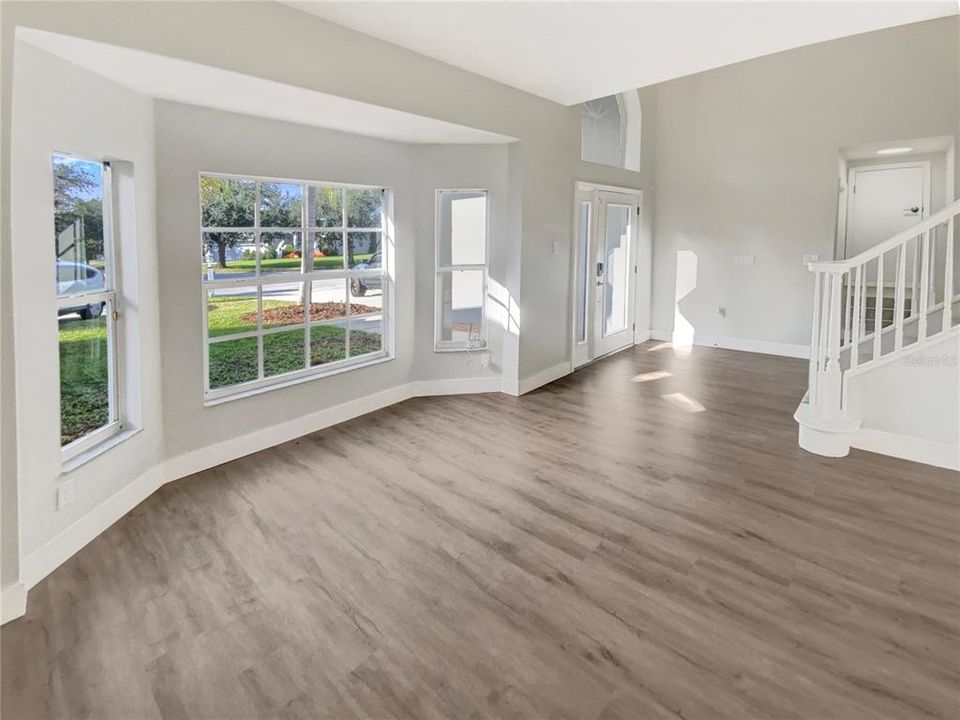 Active With Contract: $690,000 (6 beds, 3 baths, 3064 Square Feet)