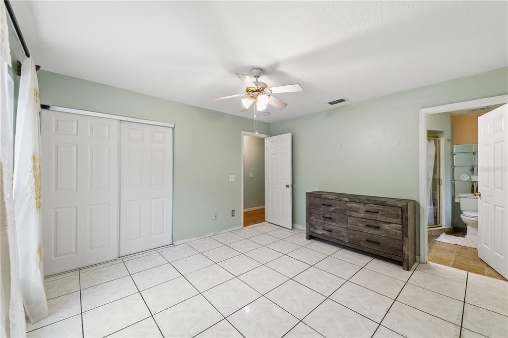 Active With Contract: $280,000 (3 beds, 2 baths, 1200 Square Feet)