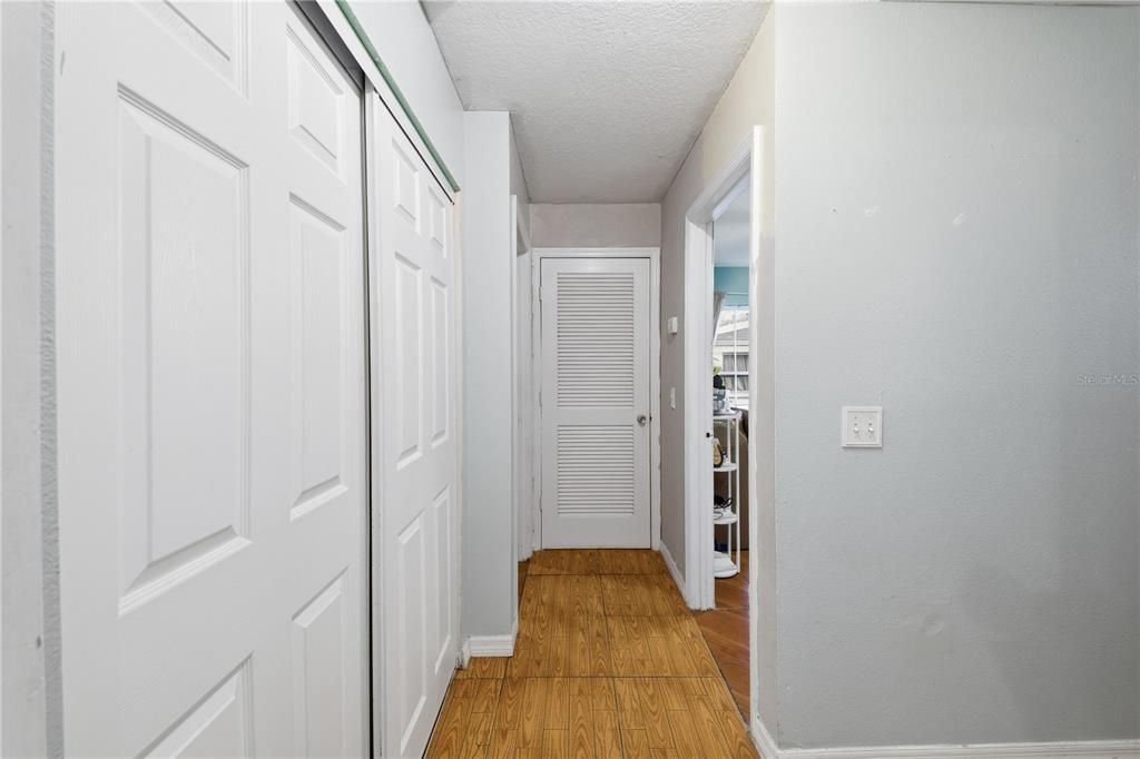 Active With Contract: $280,000 (3 beds, 2 baths, 1200 Square Feet)