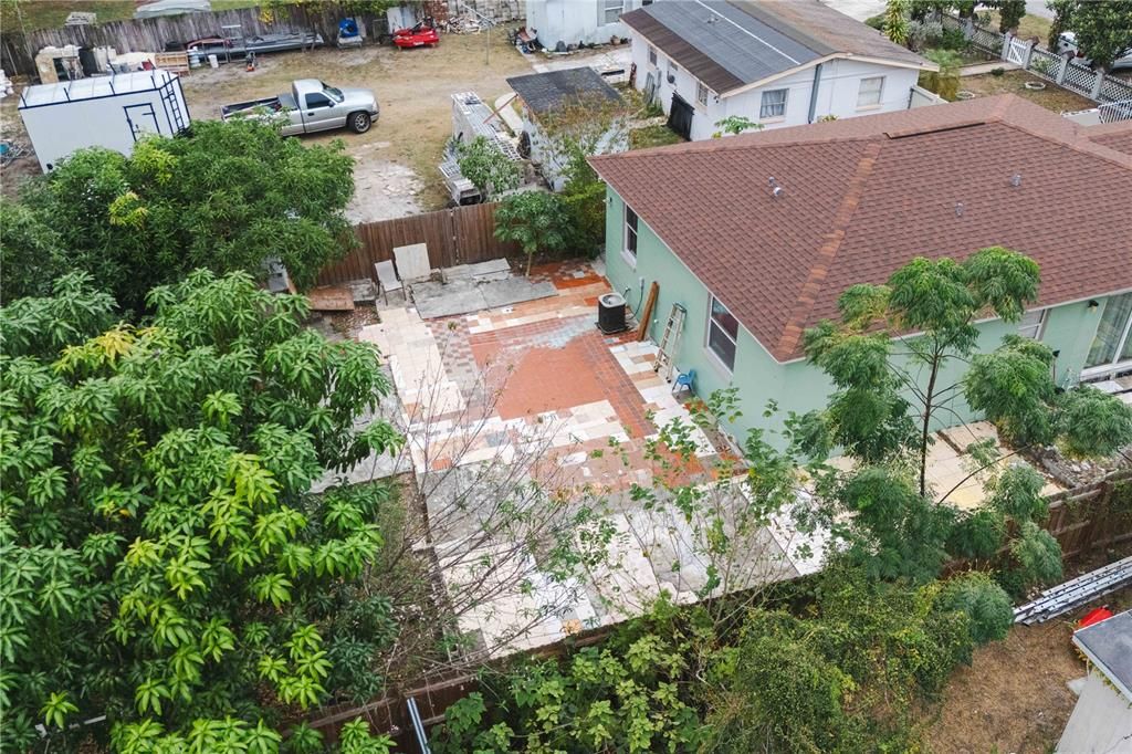 Active With Contract: $280,000 (3 beds, 2 baths, 1200 Square Feet)