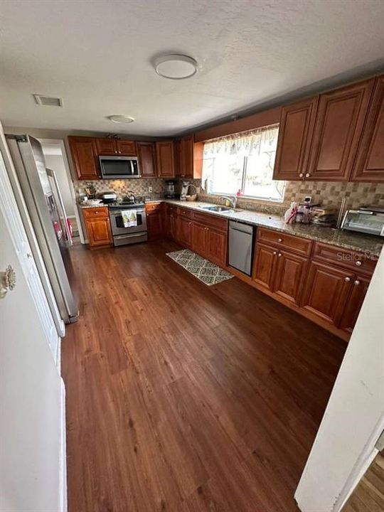 На продажу: $355,000 (3 спален, 2 ванн, 1400 Квадратных фут)