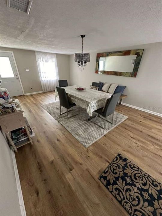 На продажу: $355,000 (3 спален, 2 ванн, 1400 Квадратных фут)