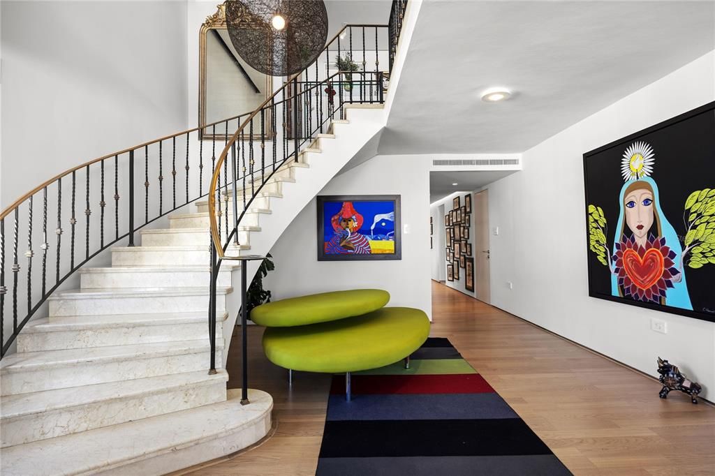 На продажу: $5,950,000 (4 спален, 4 ванн, 5800 Квадратных фут)