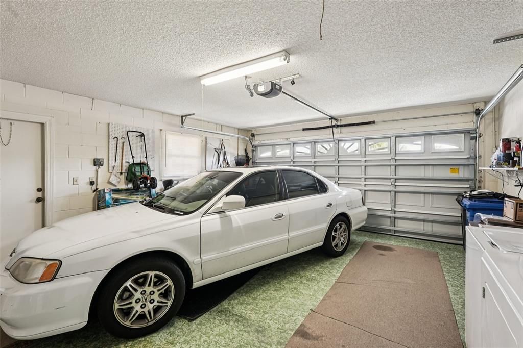 For Sale: $274,900 (2 beds, 2 baths, 1589 Square Feet)