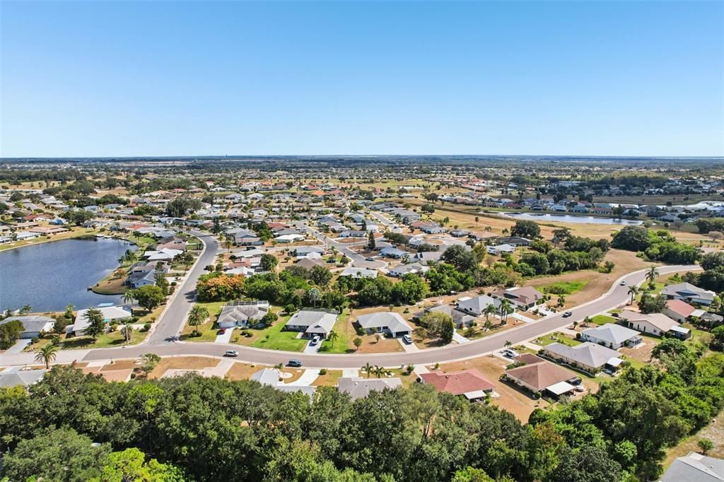 For Sale: $274,900 (2 beds, 2 baths, 1589 Square Feet)