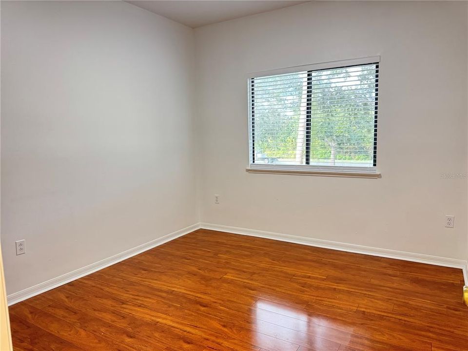 For Rent: $2,395 (3 beds, 2 baths, 1659 Square Feet)