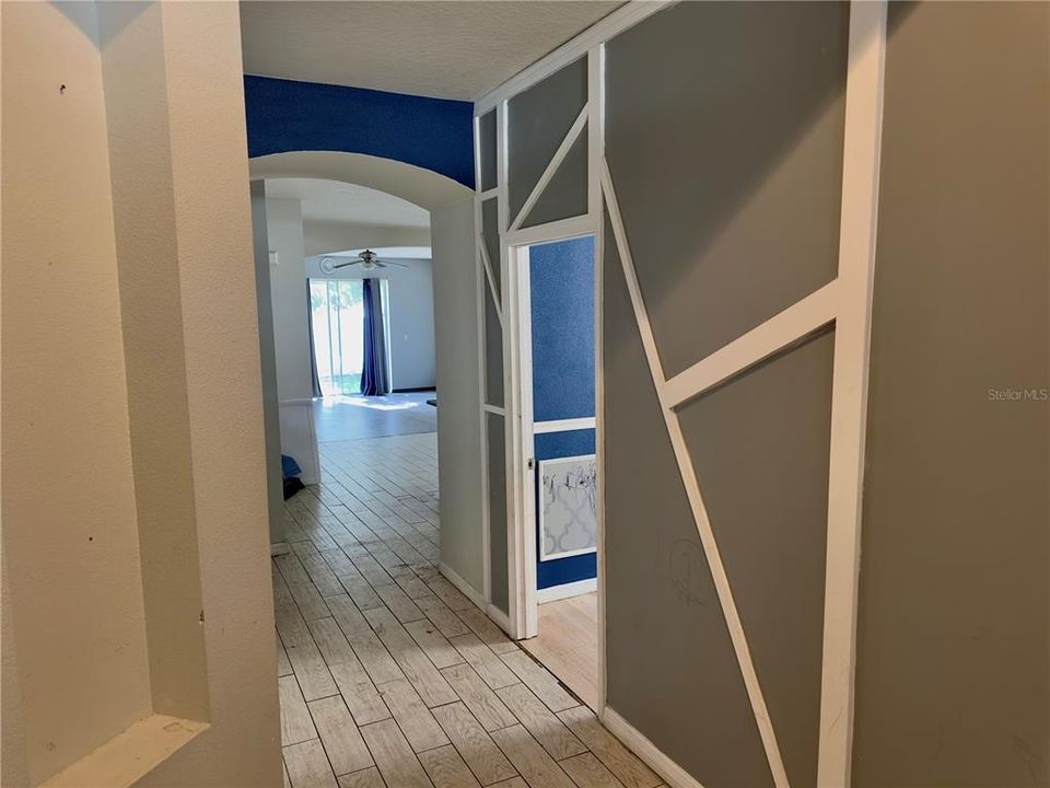 En Venta: $329,999 (4 camas, 2 baños, 2080 Pies cuadrados)