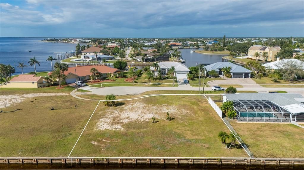 For Sale: $475,000 (0.32 acres)