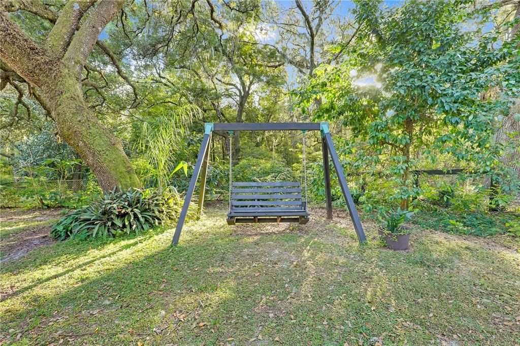 For Sale: $475,000 (3 beds, 2 baths, 2147 Square Feet)