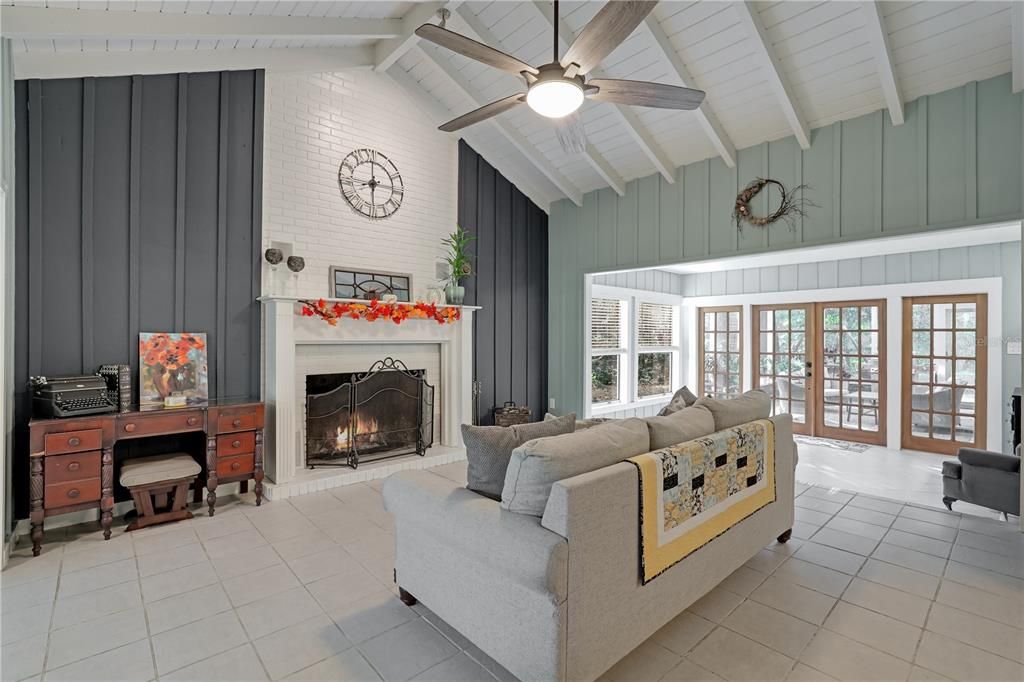 For Sale: $475,000 (3 beds, 2 baths, 2147 Square Feet)