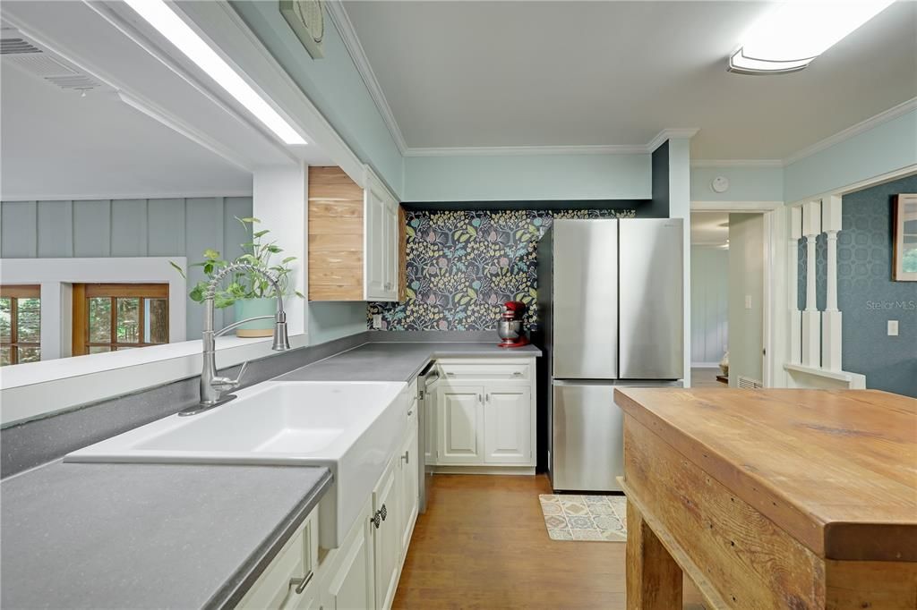 For Sale: $475,000 (3 beds, 2 baths, 2147 Square Feet)