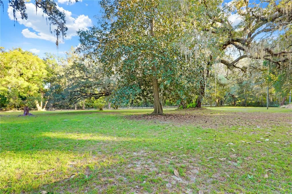 For Sale: $475,000 (3 beds, 2 baths, 2147 Square Feet)