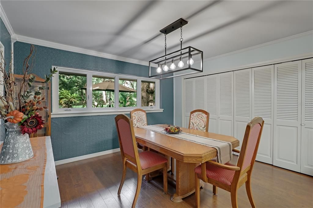 For Sale: $475,000 (3 beds, 2 baths, 2147 Square Feet)