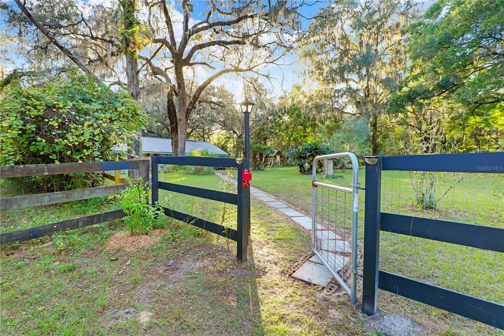 For Sale: $475,000 (3 beds, 2 baths, 2147 Square Feet)