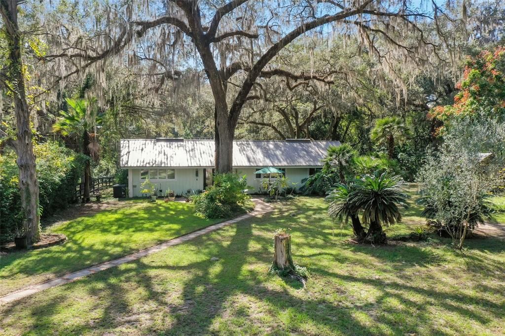 For Sale: $475,000 (3 beds, 2 baths, 2147 Square Feet)