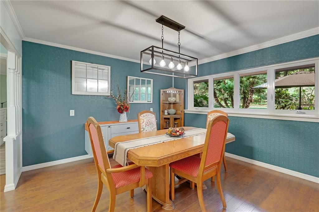 For Sale: $475,000 (3 beds, 2 baths, 2147 Square Feet)