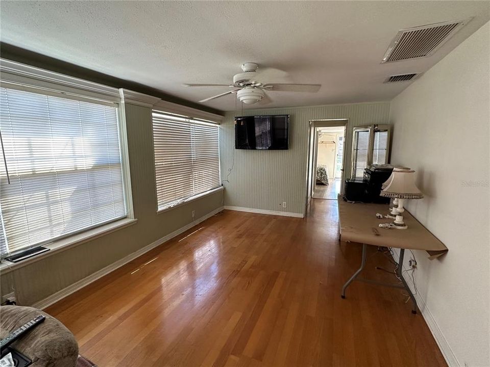 En Venta: $259,000 (3 camas, 2 baños, 1412 Pies cuadrados)