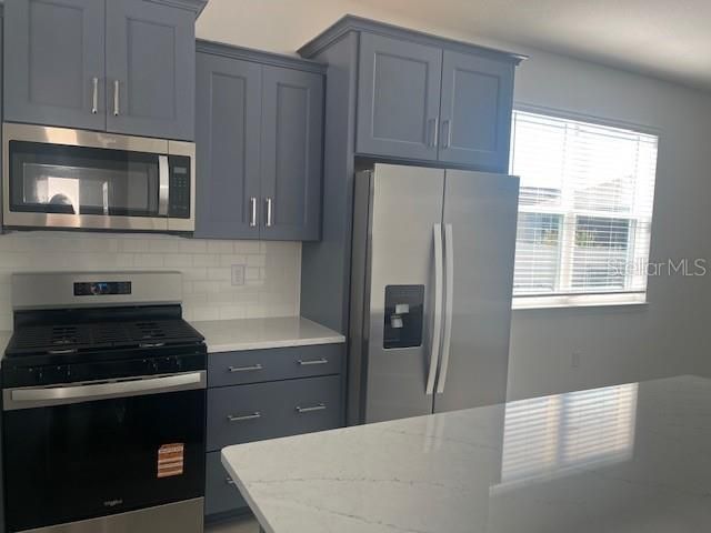 For Rent: $1,800 (2 beds, 2 baths, 1467 Square Feet)