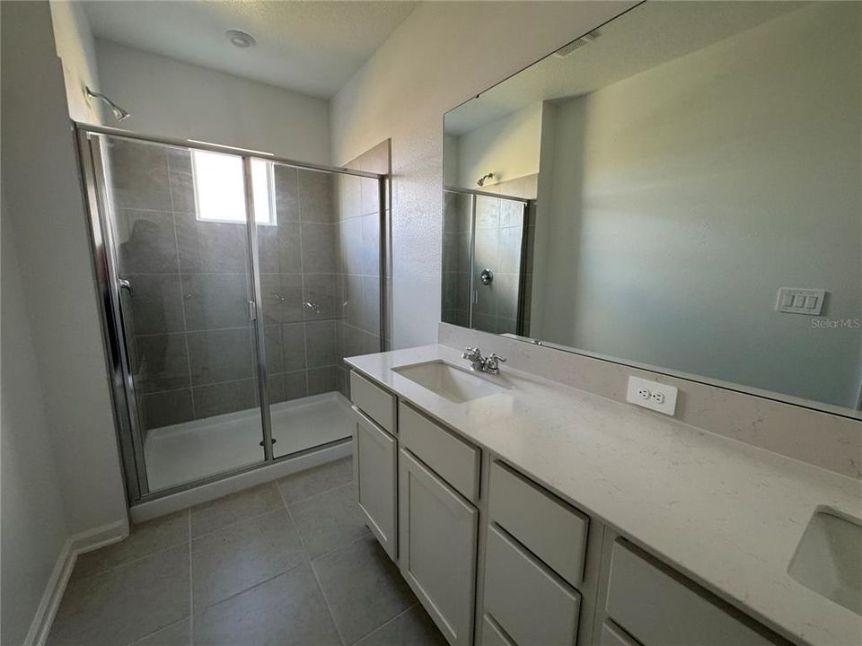 出租: $1,900 (3 贝兹, 2 浴室, 1787 平方英尺)