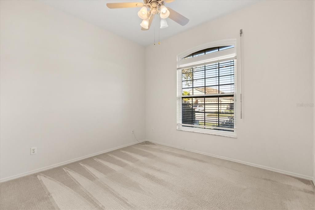 待售: $450,000 (3 贝兹, 2 浴室, 2000 平方英尺)