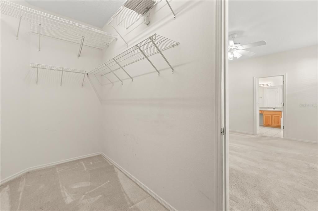 待售: $450,000 (3 贝兹, 2 浴室, 2000 平方英尺)