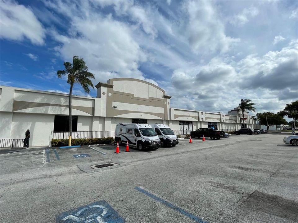 На продажу: $11,000,000 (0 спален, 0 ванн, 51883 Квадратных фут)