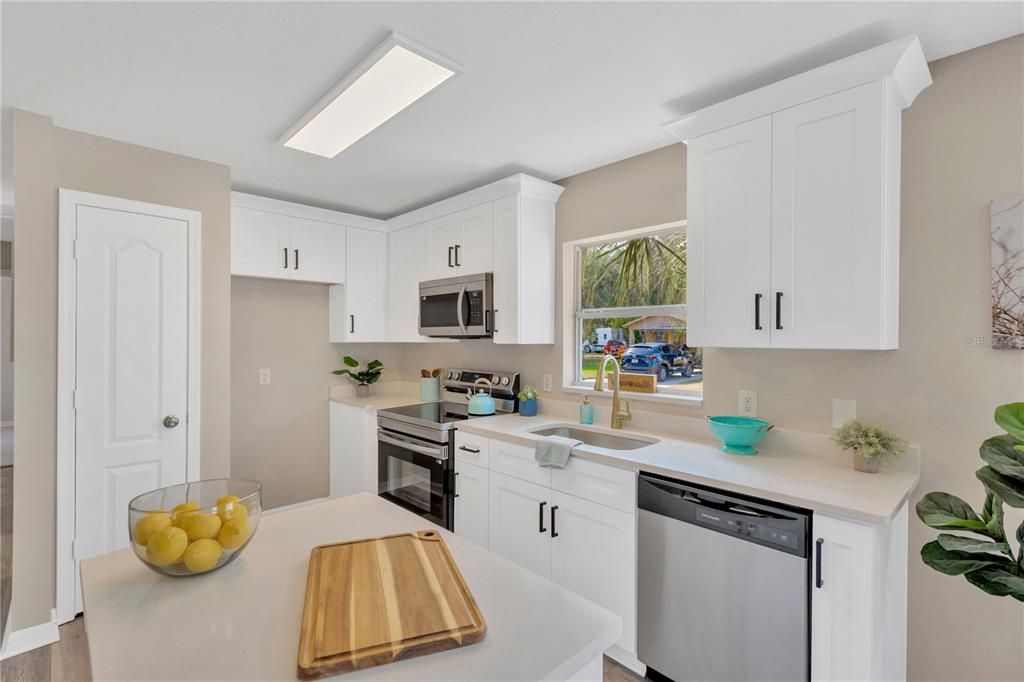 Activo con contrato: $274,900 (3 camas, 2 baños, 1205 Pies cuadrados)